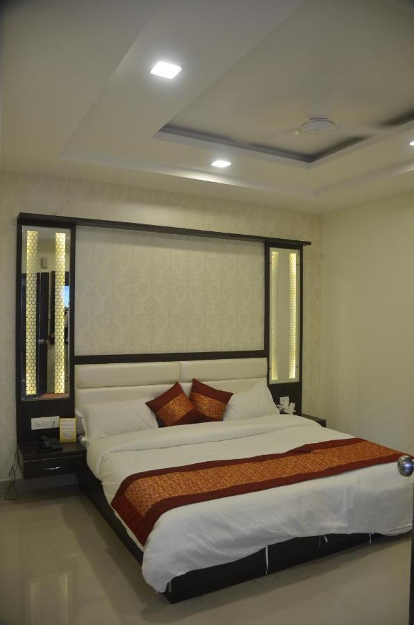 Hotel Krishna Galaxy Kānpur Eksteriør bilde